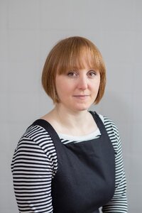 Holly Lewis